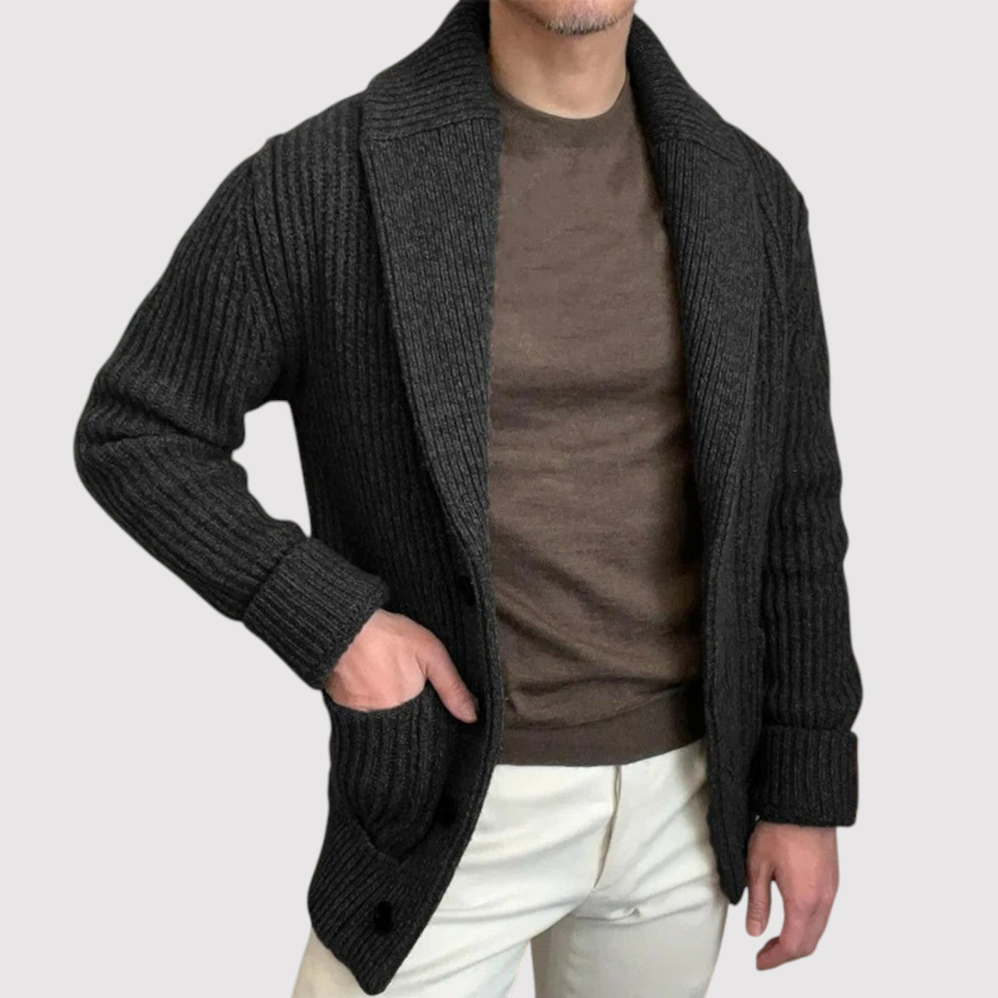 TAKAHASHI | 着心地の良い暖かいニットセーター